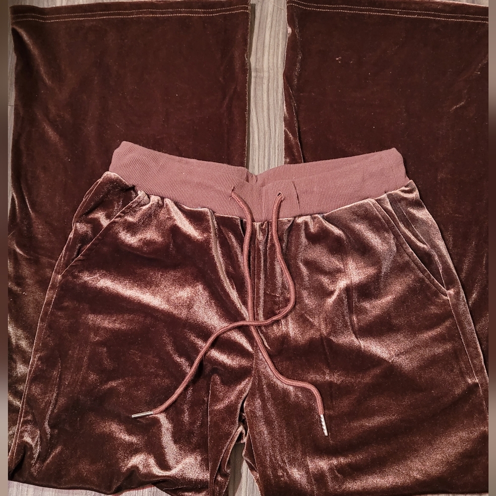 Brown sweats